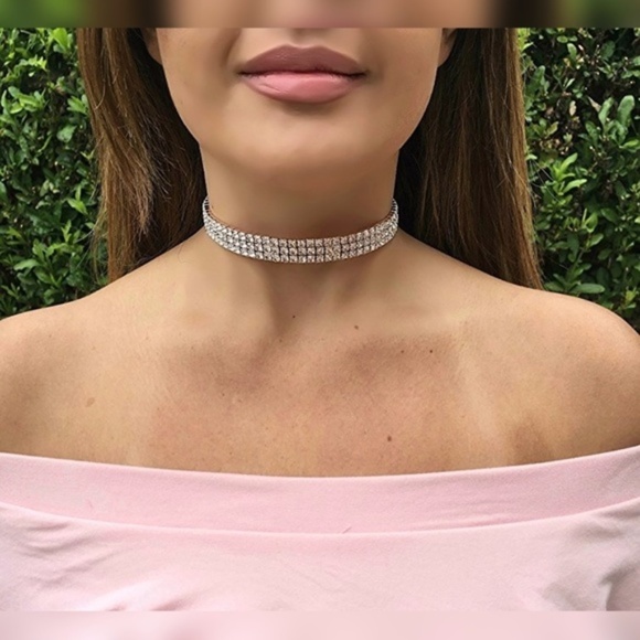 Womens "Selena" Rose Gold 3 Row Rhinestone Choker - Picture 4 of 4